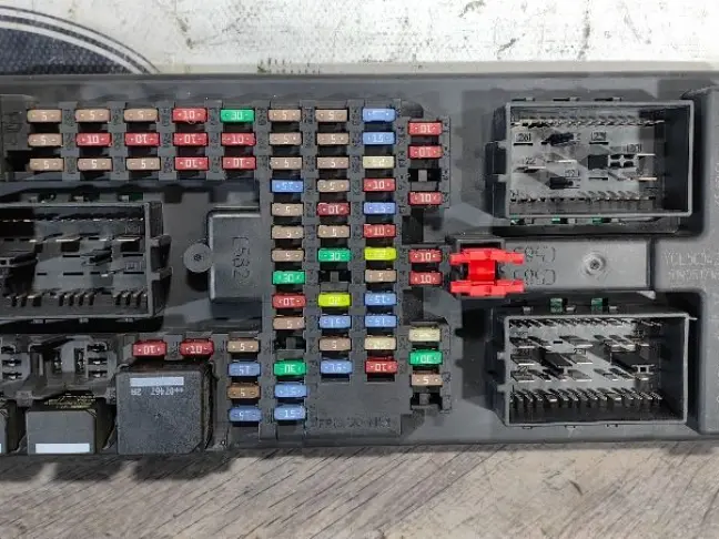 Блоки комплект  DISCOVERY 3 L319 05-09 2.7 EU4