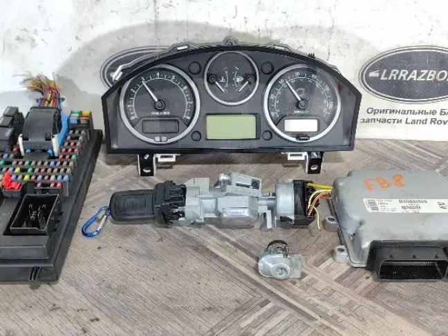 Блоки комплект  DISCOVERY 3 L319 05-09 4.4