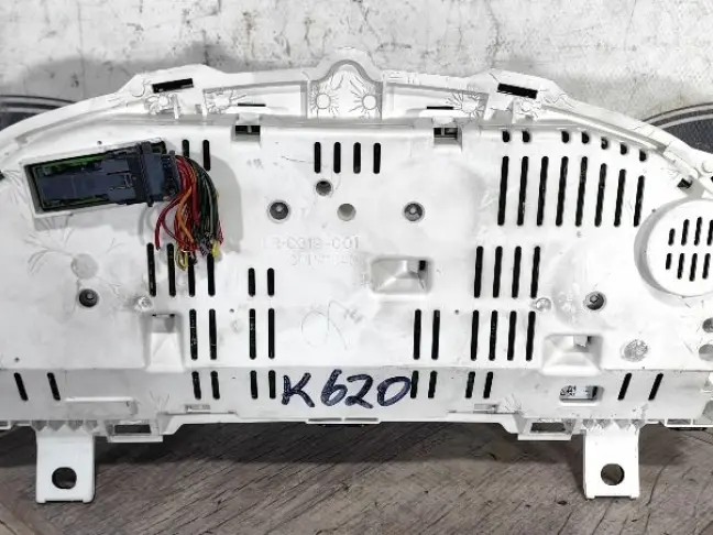 Панель приборов Land Rover DISCOVERY 3 L319 05-09