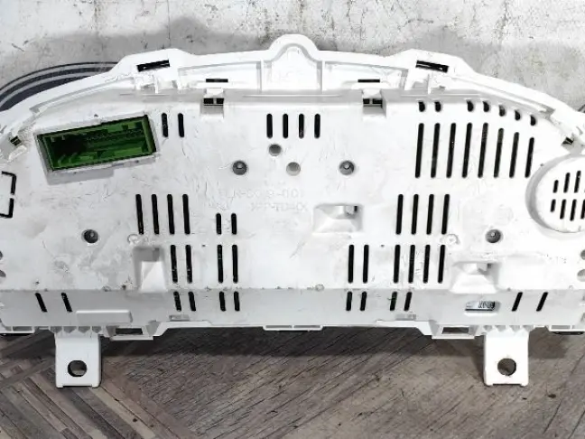 Панель приборов Land Rover DISCOVERY 3 L319 05-09