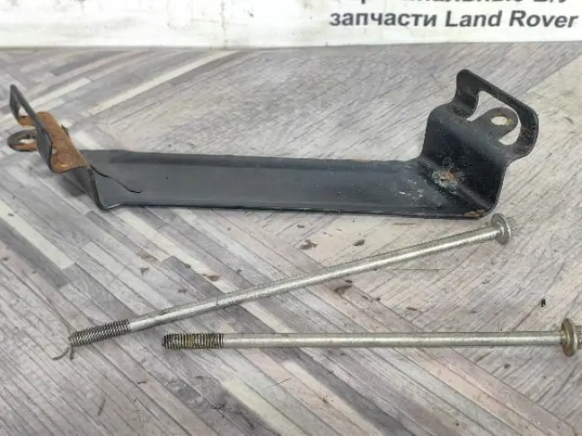 Крепление аккумулятора Range Rover Sport L320