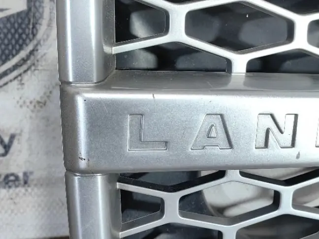 Решетка жабра правая Land Rover Discovery 4