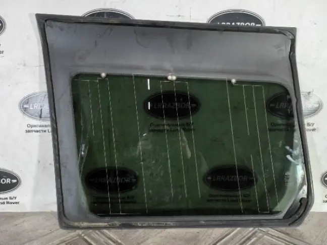 Стекло кузовное (глухое) правое DISCOVERY 3 L319