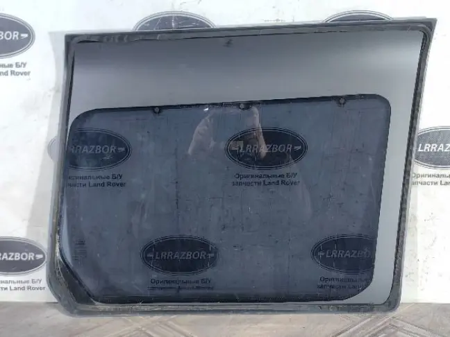 Стекло кузовное глухое левое DISCOVERY 3/4 L319