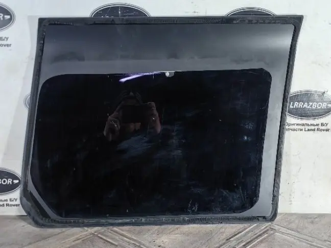 Стекло кузовное глухое левое DISCOVERY 3/4 L319
