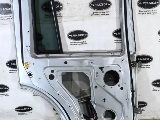 Дверь задняя левая DISCOVERY 3/4 L319  2005 - 2014
