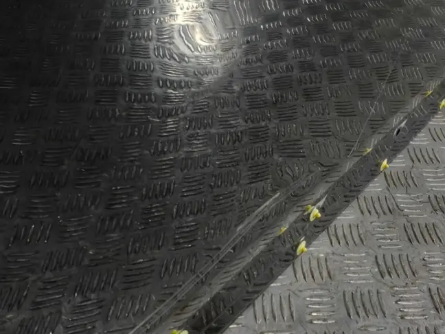 Дверь передняя правая DISCOVERY 3/4 L319 05-14