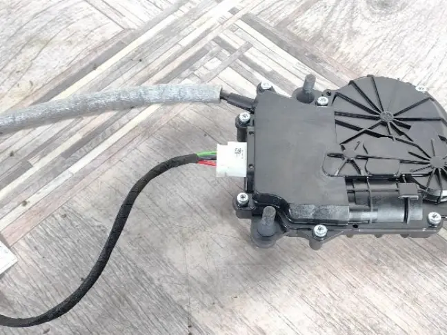 Замок багажника Range Rover 4 L405