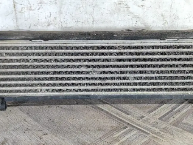 Радиатор интеркуллера DISCOVERY 3 L319 05-09 2.7