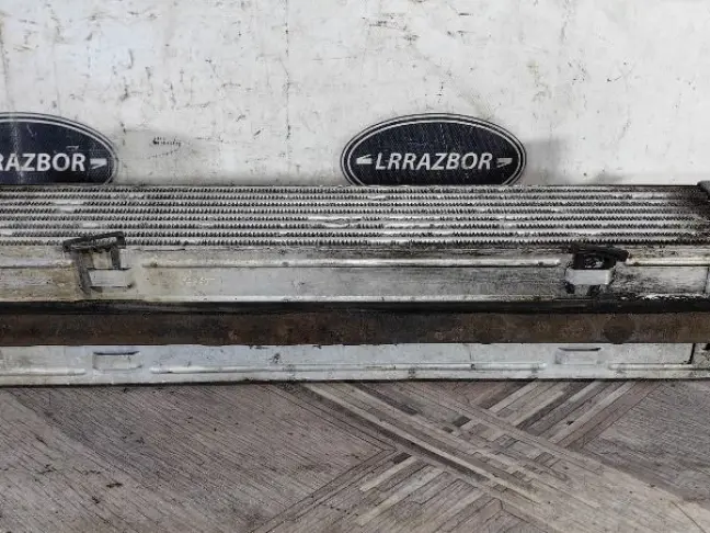 Радиатор интеркуллера DISCOVERY 3 L319 05-09 2.7