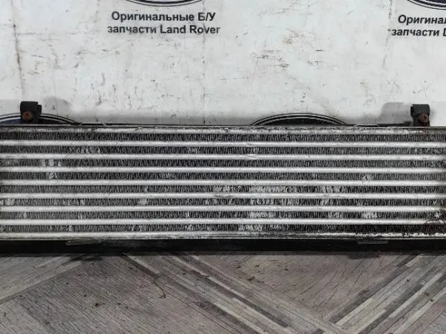 Радиатор интеркуллера DISCOVERY 3 L319 05-09 2.7