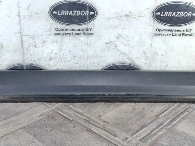 Молдинг передней левой двери DISCOVERY 3 L319