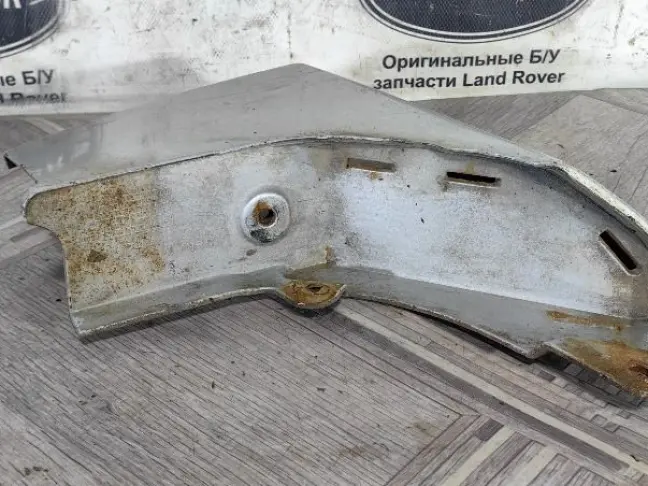 Брызговик передний левый Discovery 3/4 L319