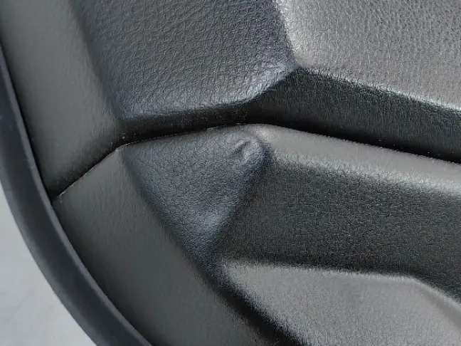 Обшивка двери левая задняя DISCOVERY 3 L319 05-09