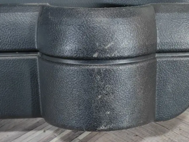 Обшивка двери левая задняя DISCOVERY 3 L319 05-09