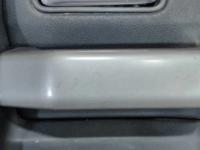 Обшивка двери правая перед DISCOVERY 3 L319 05-09