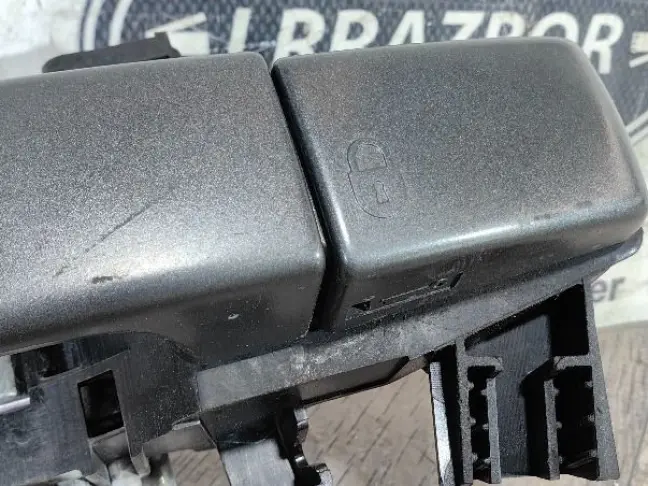 Ручка двери передней левой DISCOVERY 4 L319 09-12