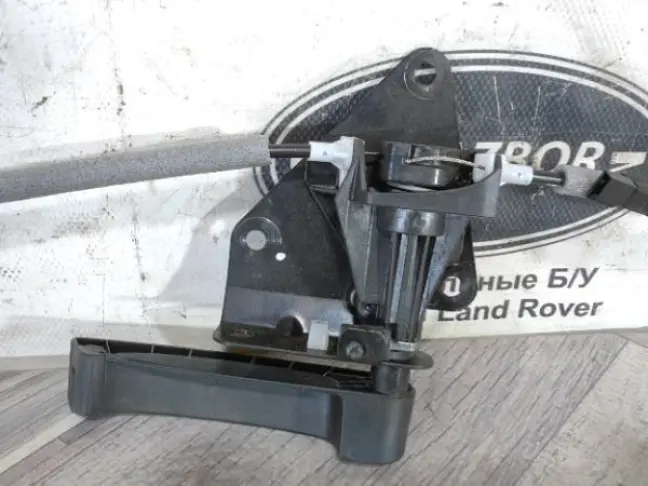 Замок откидного борта Range Rover 4 L405