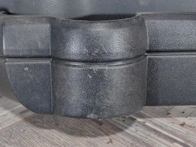 Обшивка двери правая задняя DISCOVERY 3 L319 05-09