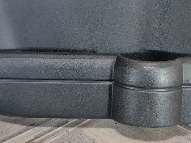 Обшивка двери левая задняя DISCOVERY 3 L319 05-09