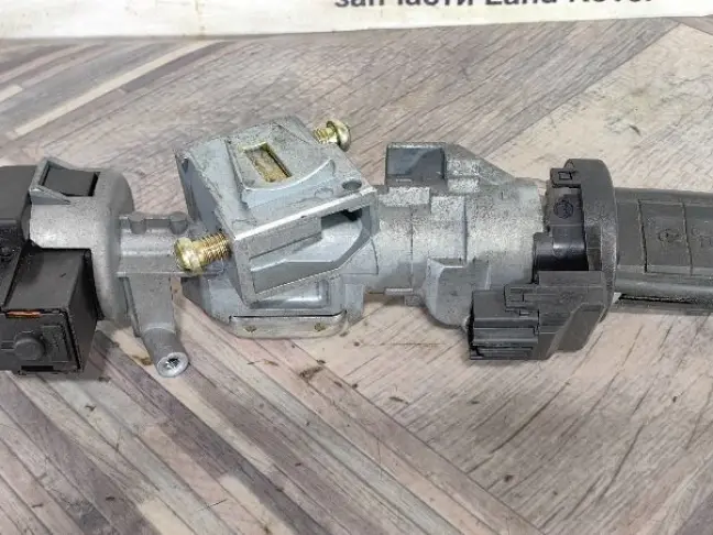 Замок зажигания  DISCOVERY 3 L319 05-09