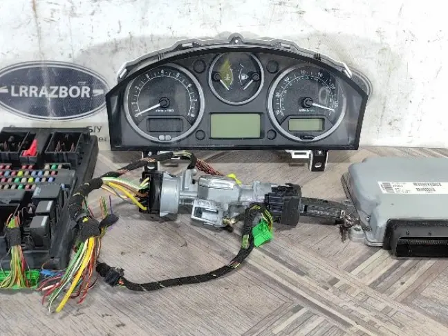 Блоки комплект  DISCOVERY 3 L319 05-09 4.4