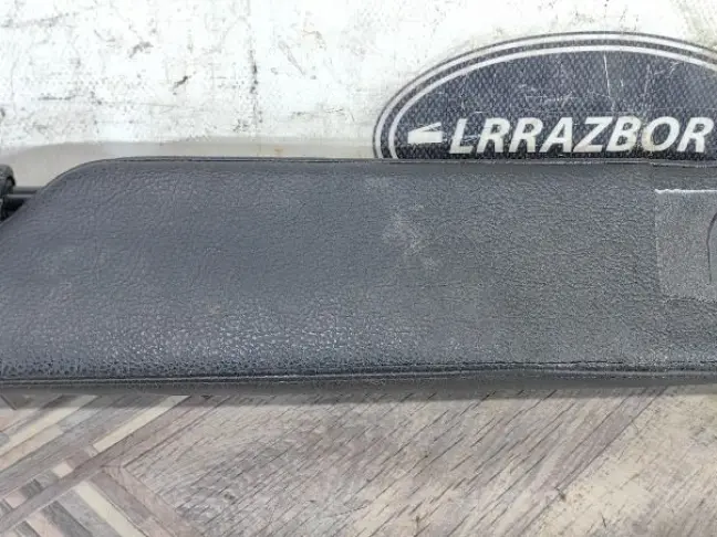 Подлокотник правый передний Range Rover L320 05-12