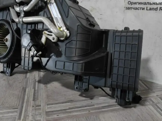 Корпус печки задний DISCOVERY 3 L319 2.7
