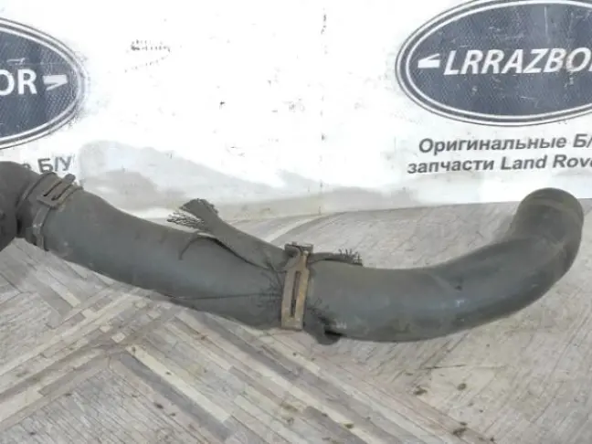 Патрубок системы охлаждения DISCOVERY 3 L319 2.7