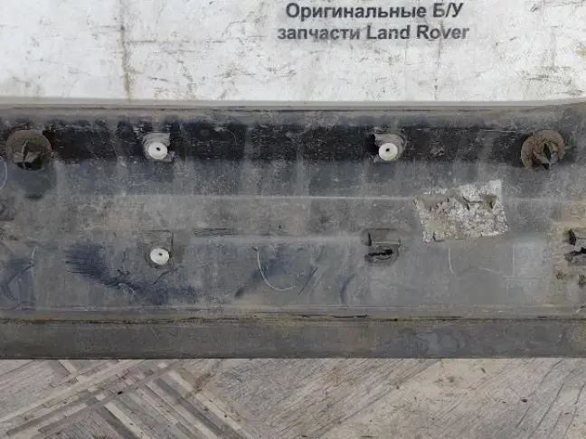 Молдинг задний правый Land Rover Freelander 2