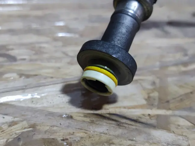 Трубка кондиционера Land Rover Freelander 2 2.2