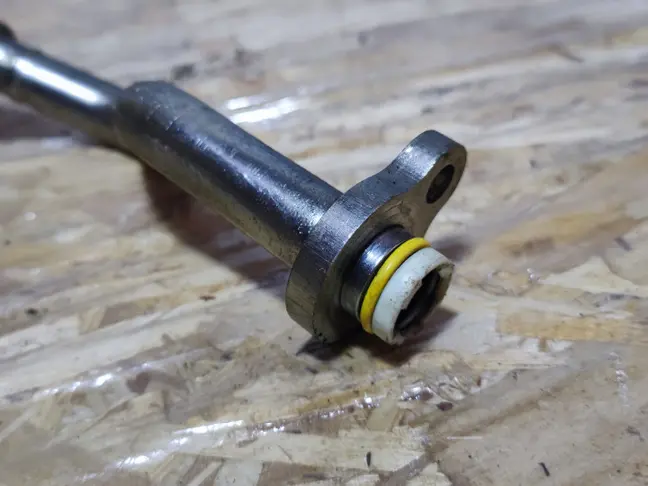 Трубка кондиционера Land Rover Freelander 2 2.2