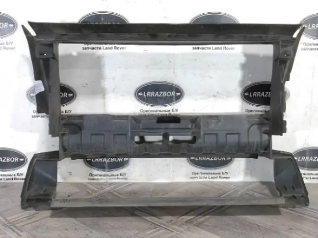 Диффузор радиатора Land Rover Freelander 2