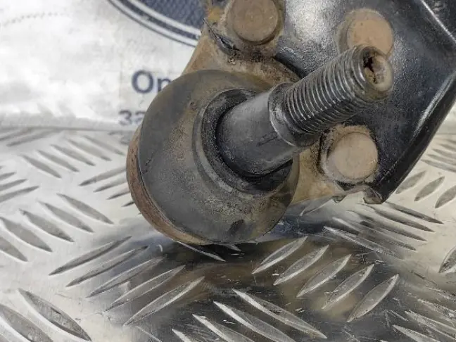 Рычаг левый передний Land Rover Freelander 2 2.2