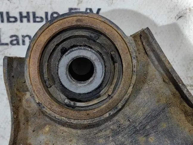 Рычаг левый передний Land Rover Freelander 2 2.2