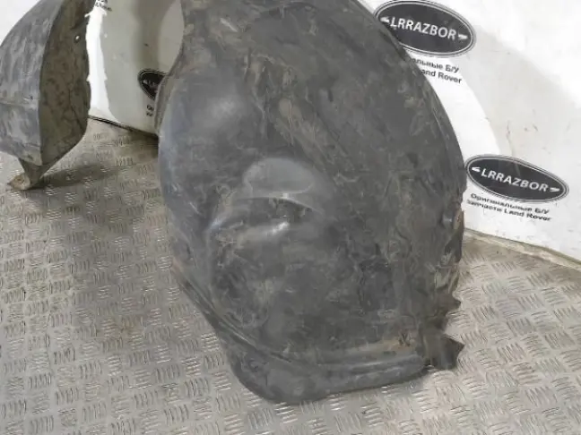 Подкрылок правый передний Land Rover Freelander 2