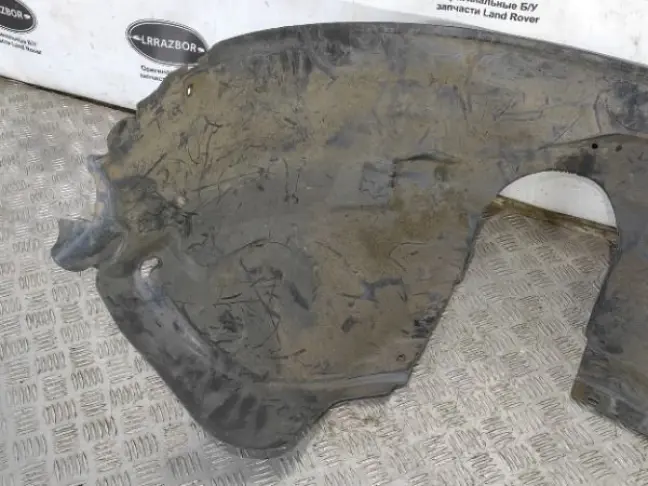Подкрылок правый передний Land Rover Freelander 2