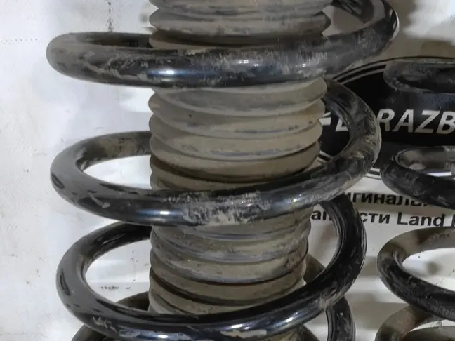Амортизаторы передние Land Rover Freelander 2 2.2