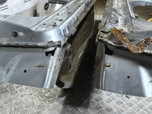 Пороги пара Land Rover Freelander 2 L359