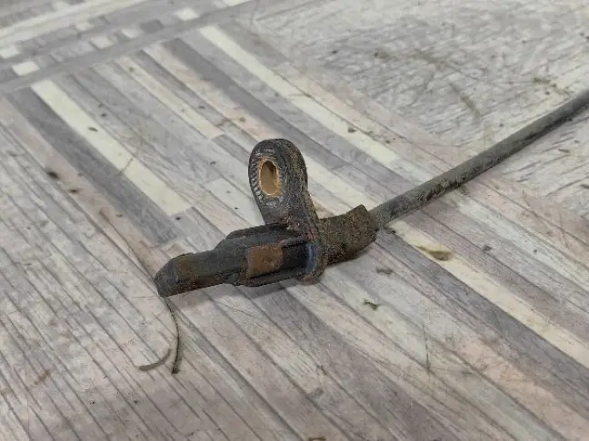 Датчик АБС задний Land Rover Freelander 2