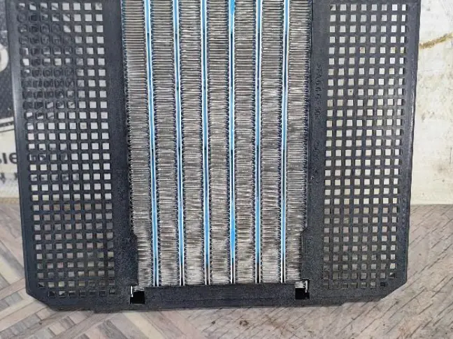 Радиатор догреватель Land Rover Freelander 2 2.2