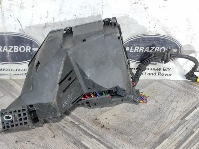 Блок предохранителей Land Rover Freelander 2 2.2