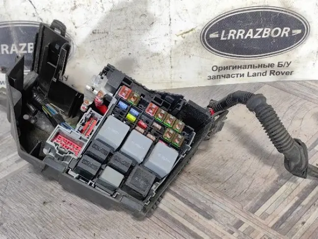 Блок предохранителей Land Rover Freelander 2 2.2
