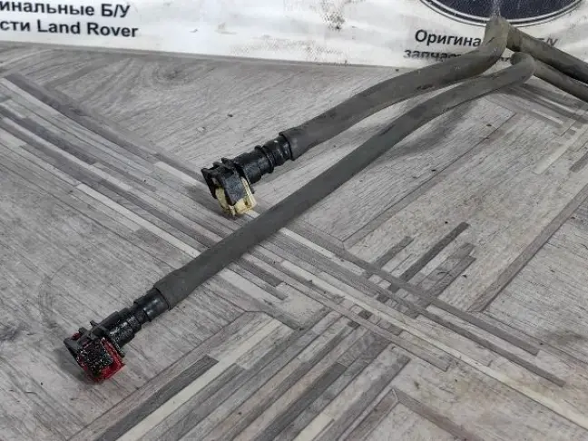 Трубка топливная Land Rover Freelander 2 2.2 L359