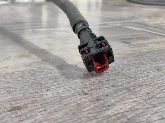 Трубка топливная Land Rover Freelander 2 2.2 L359