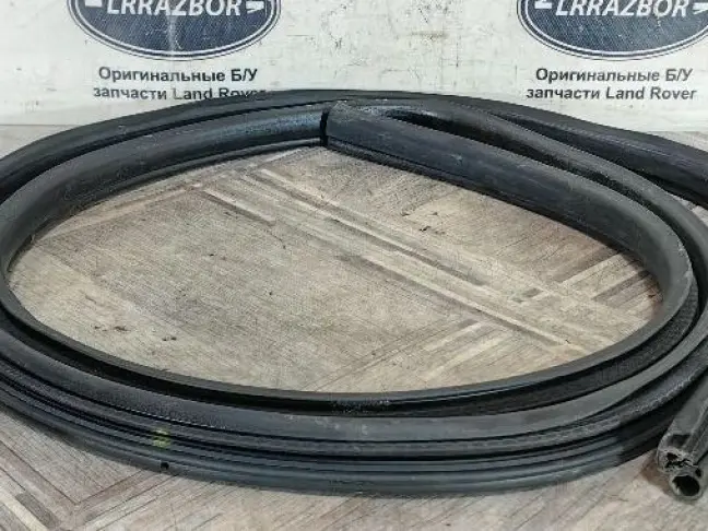 Уплотнитель двери передний Land Rover Freelander 2