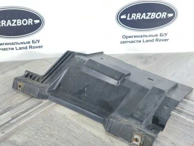 Кронштейн бампера задний  Land Rover Freelander 2