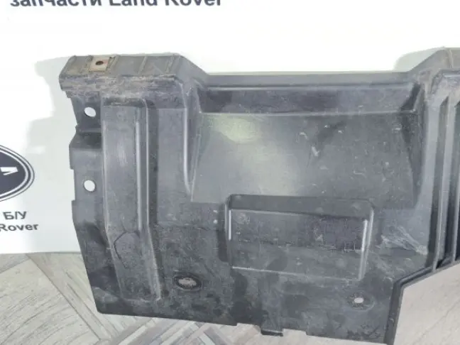 Кронштейн бампера задний  Land Rover Freelander 2