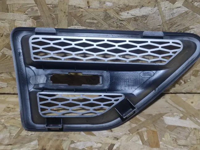 Решетка жабра левая Land Rover Freelander 2 2.2
