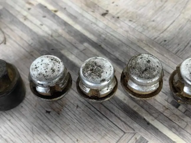 Секретка на колеса комплект Range Rover L322 L320